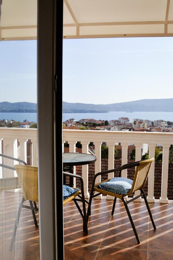 Iker Apartments Tivat Eksteriør billede