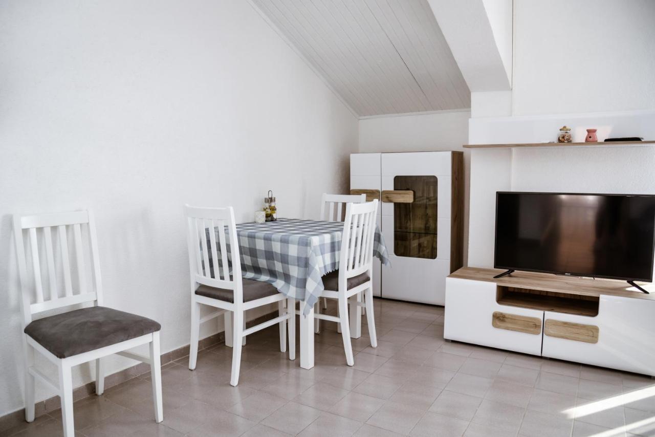 Iker Apartments Tivat Eksteriør billede