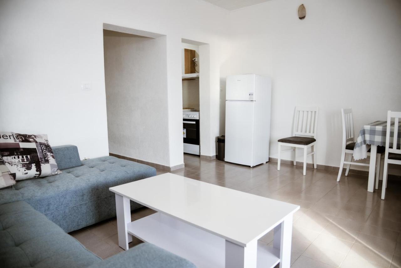 Iker Apartments Tivat Eksteriør billede