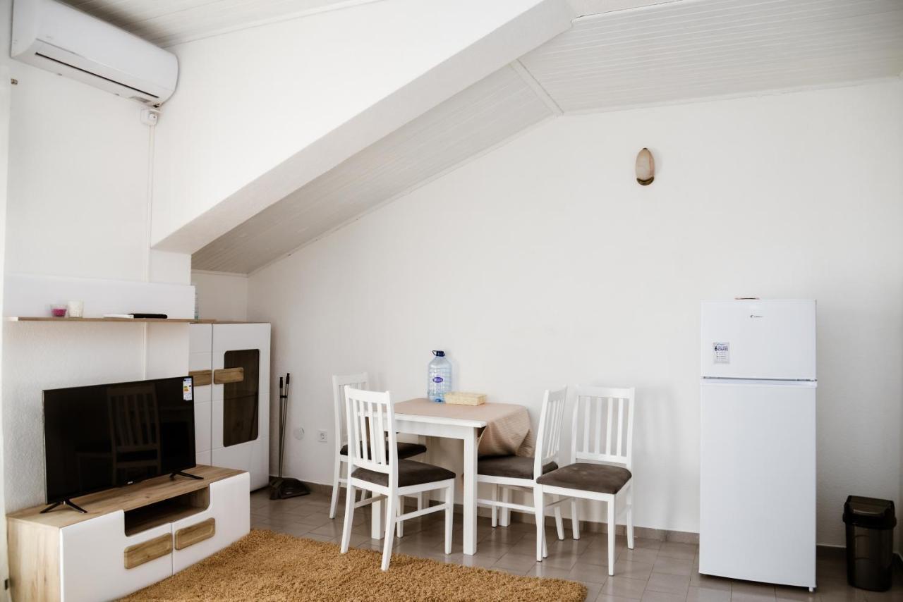 Iker Apartments Tivat Eksteriør billede